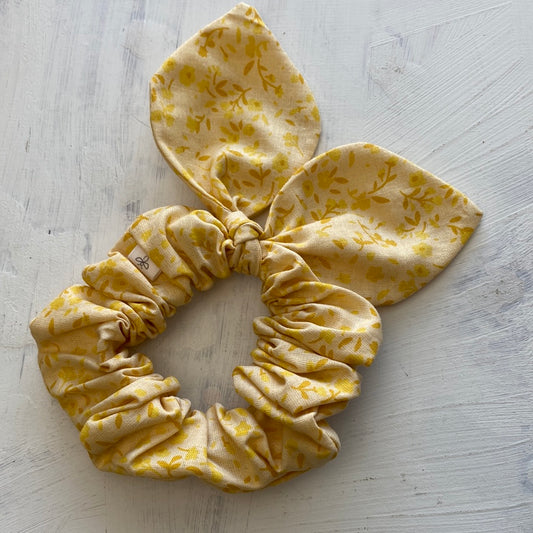 Bow Scrunchie Yellow Leaf